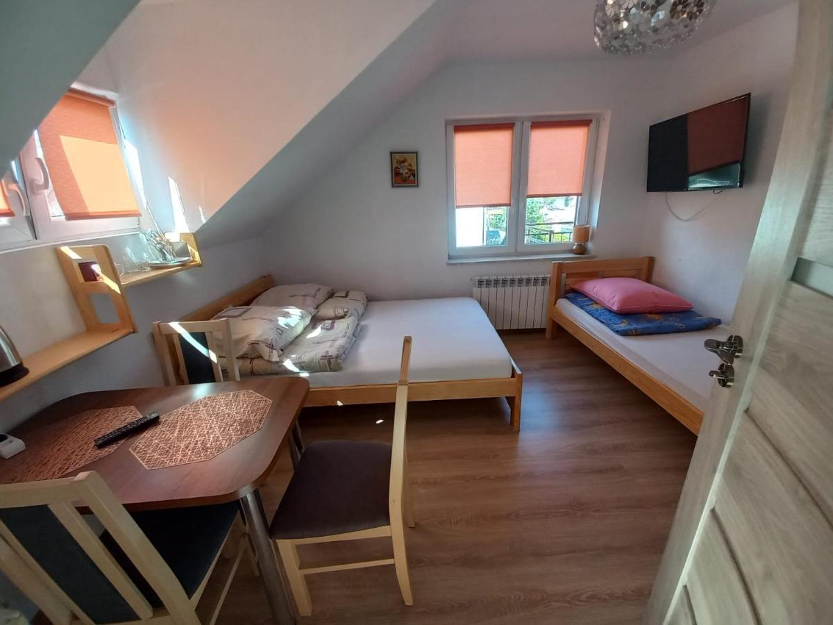 Pokoje Goscinne Tomasz Międzywodzie Buitenkant foto