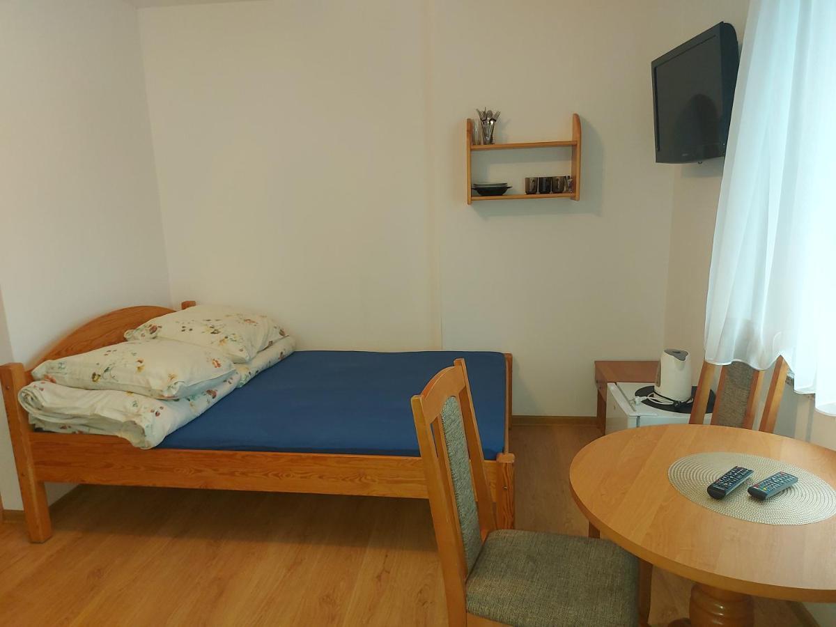 Pokoje Goscinne Tomasz Międzywodzie Buitenkant foto