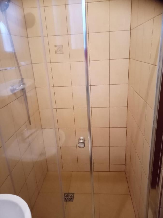 Pokoje Goscinne Tomasz Międzywodzie Buitenkant foto