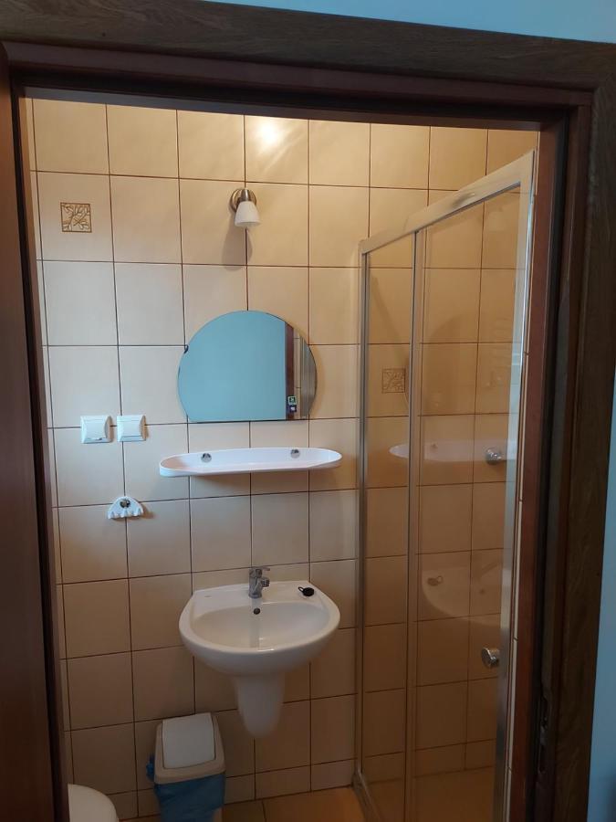 Pokoje Goscinne Tomasz Międzywodzie Buitenkant foto