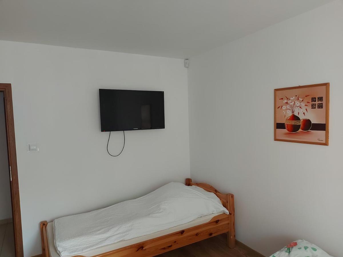 Pokoje Goscinne Tomasz Międzywodzie Buitenkant foto