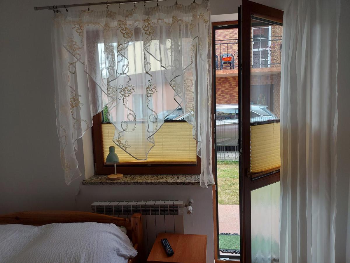 Pokoje Goscinne Tomasz Międzywodzie Buitenkant foto
